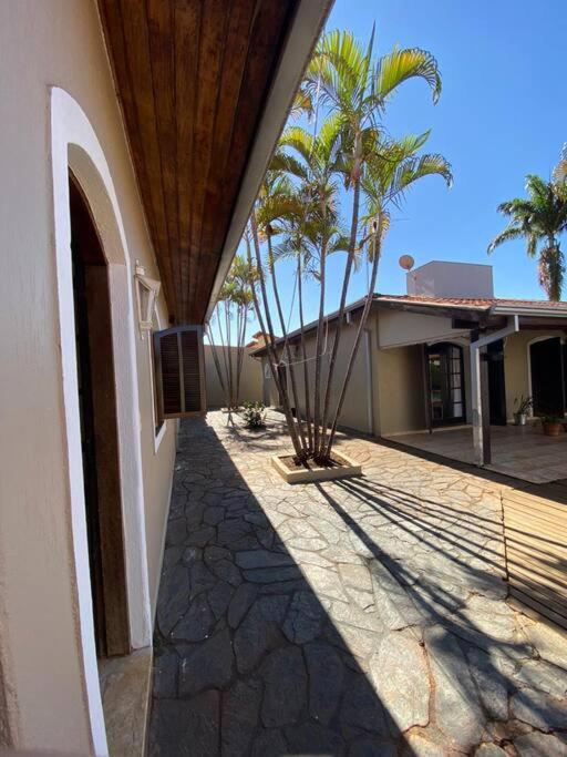 Casa de campo dentro da cidade