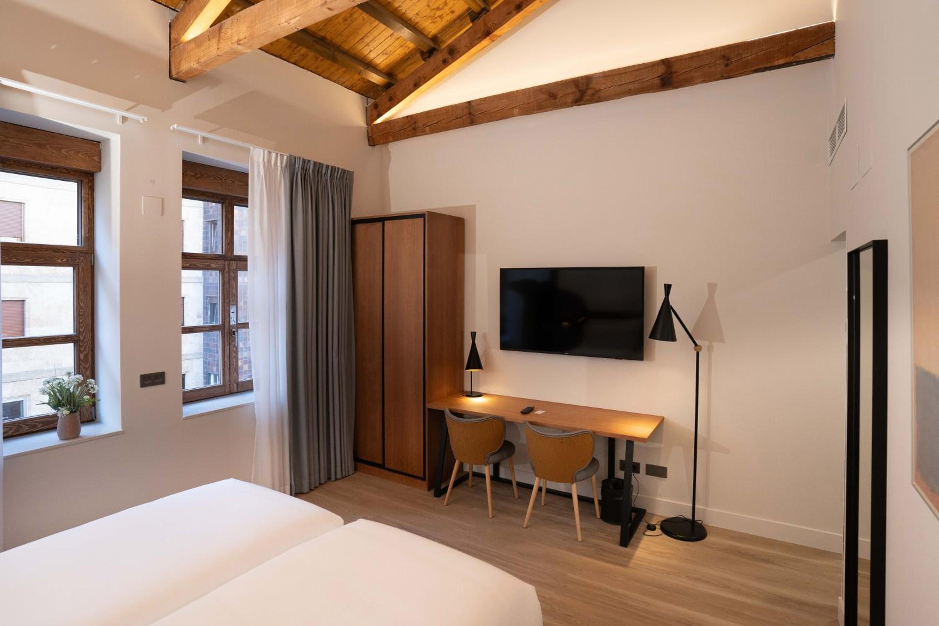 Prisma Suites