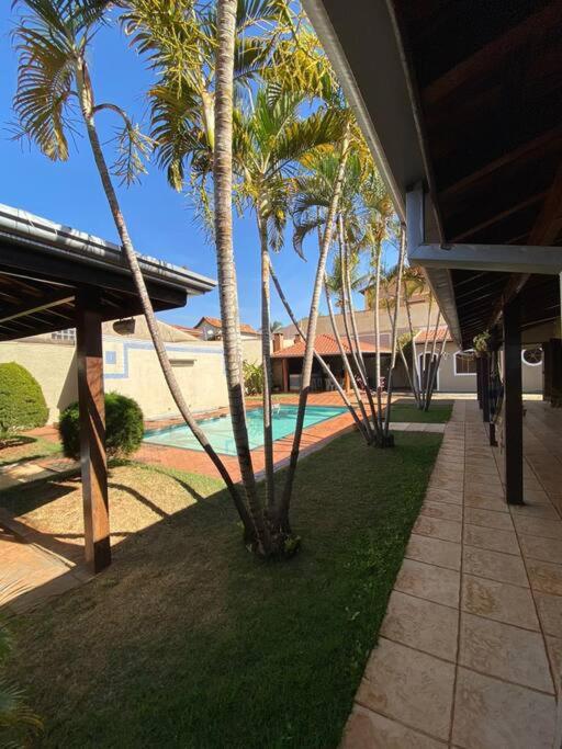 Casa de campo dentro da cidade