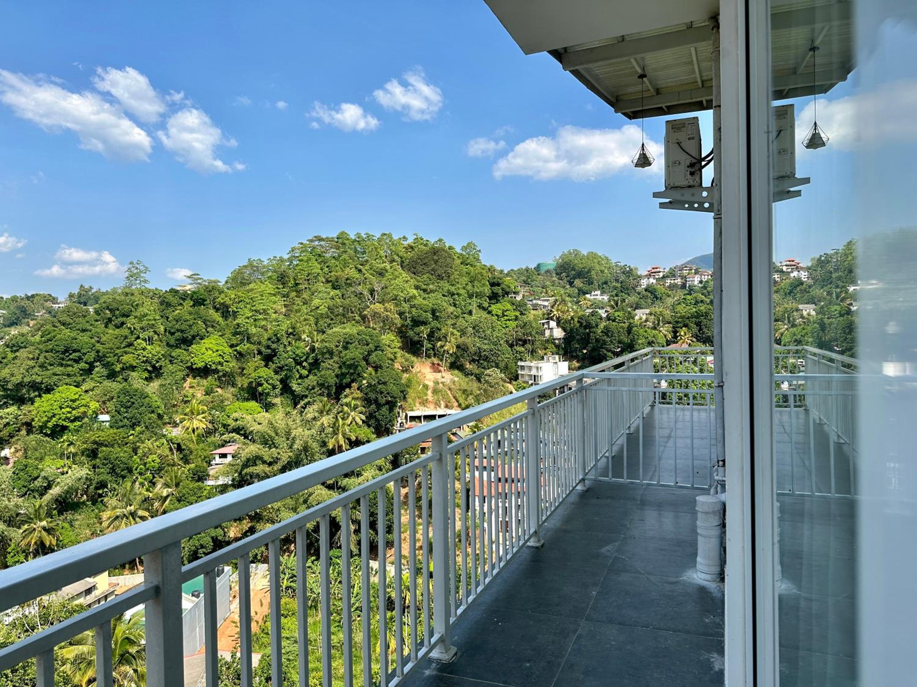 Secret Heaven Kandy view 3