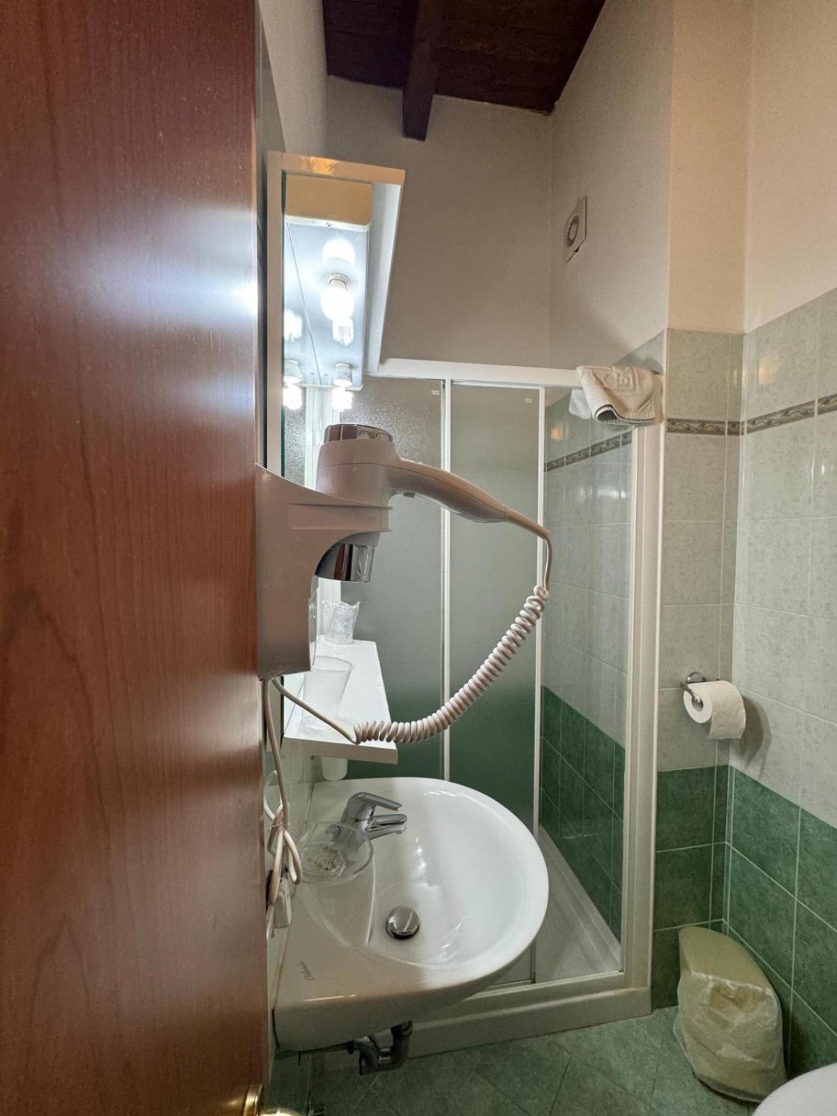 Hotel Le Querce photo 2