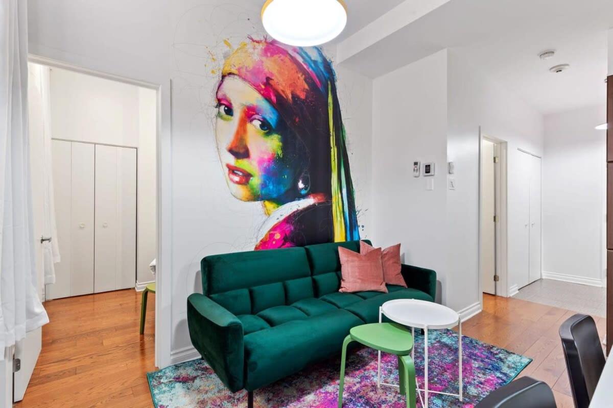 M11 The Artsy Suite 2BR Prime Location DT view 3