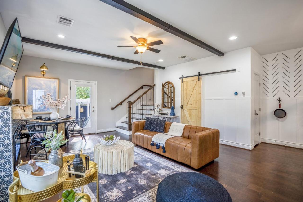 NEW TrendyFarmhouse INSTAworthy FUN NearDwntwn view 3
