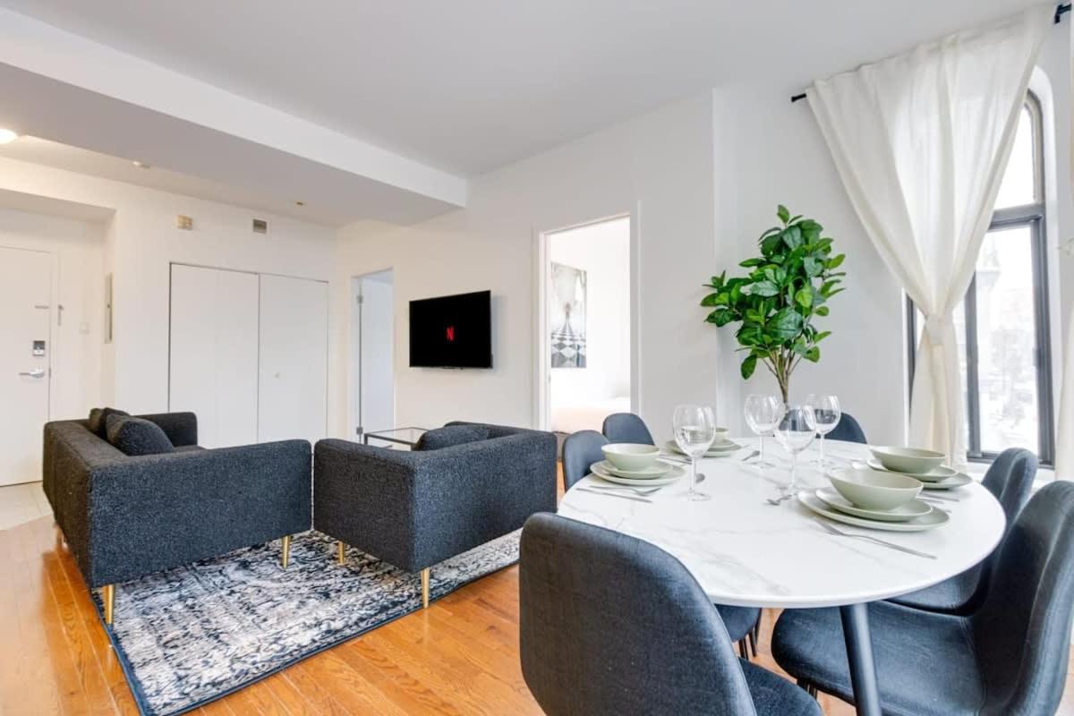 M11 Gorgeous Bright Corner 2BR in Heart of MTL view 2