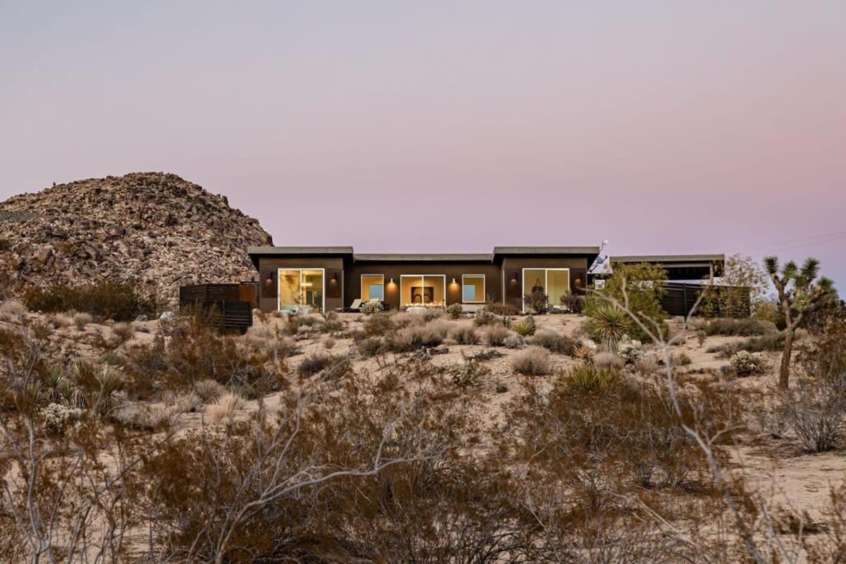 Shelter 2 l A Classic At Joshua Tree Park Entrance view 4