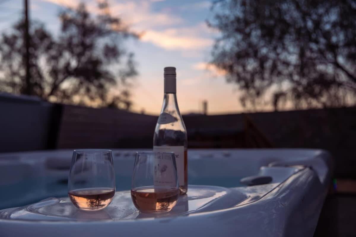 Hotel Hidden Valley Cottage - Modern Home in JT Hot Tub - Image 1