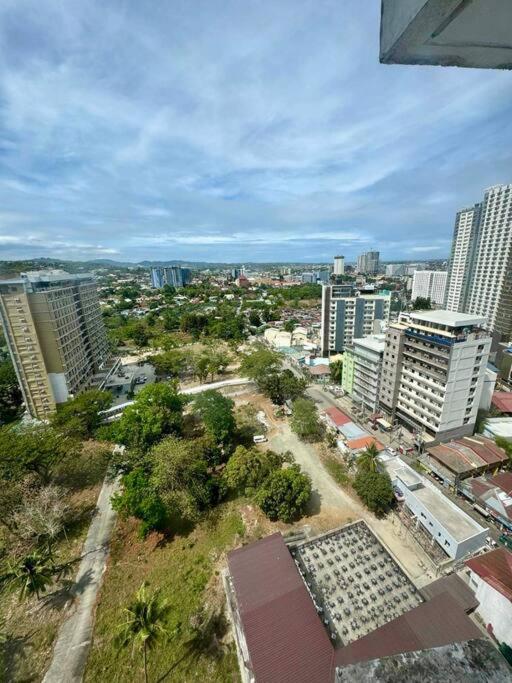 1-Bedroom IT Park Avida Cebu view 4