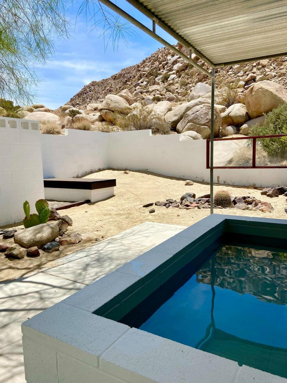 Andrea Zittel's Joshua Tree Home A Z West House view 4