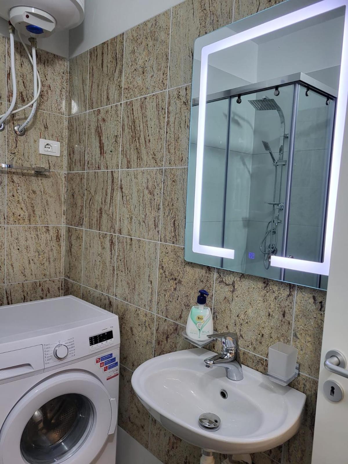 Fishta Apartments Q5 24