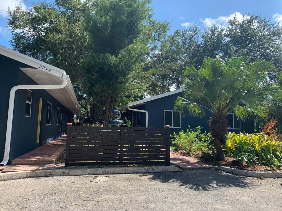 2 Bedroom Boutique Gem 10 min to the beach Washer Dryer Gated Parking Bliss 2 view 5