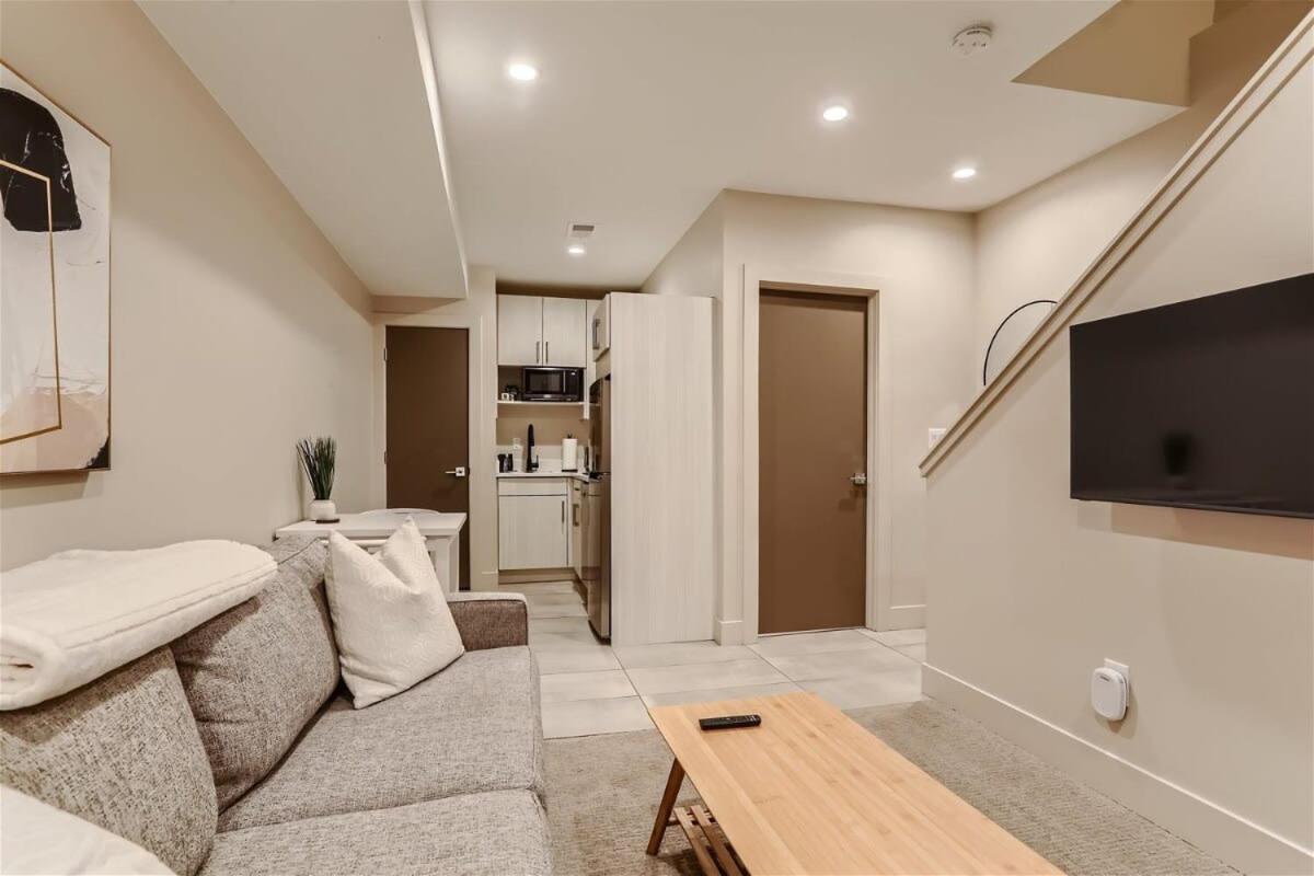 Serenity at Sloan's 1-BR with a Modern Twist view 3