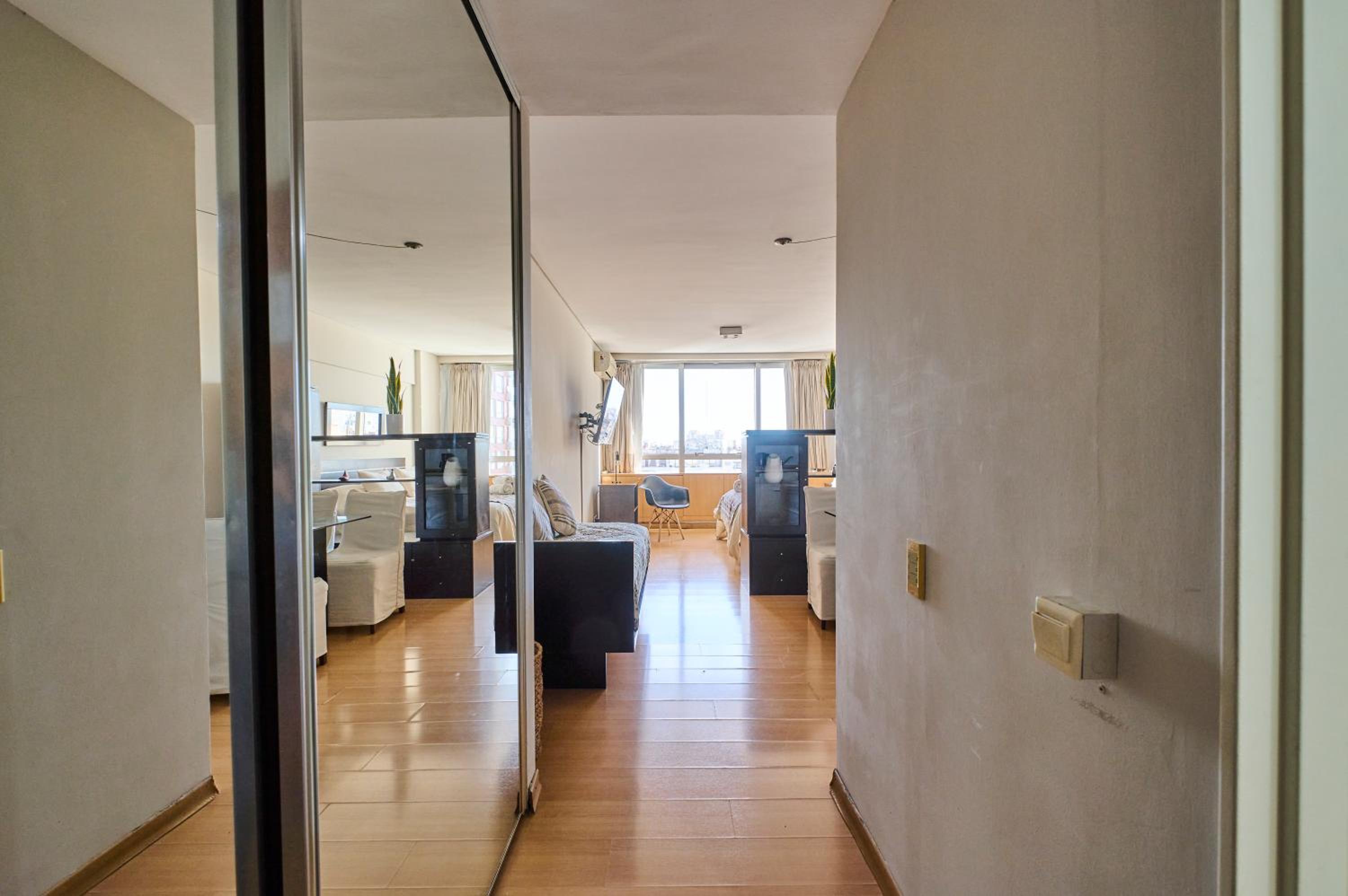 Recoleta: Elegance, Pool and Prime Location