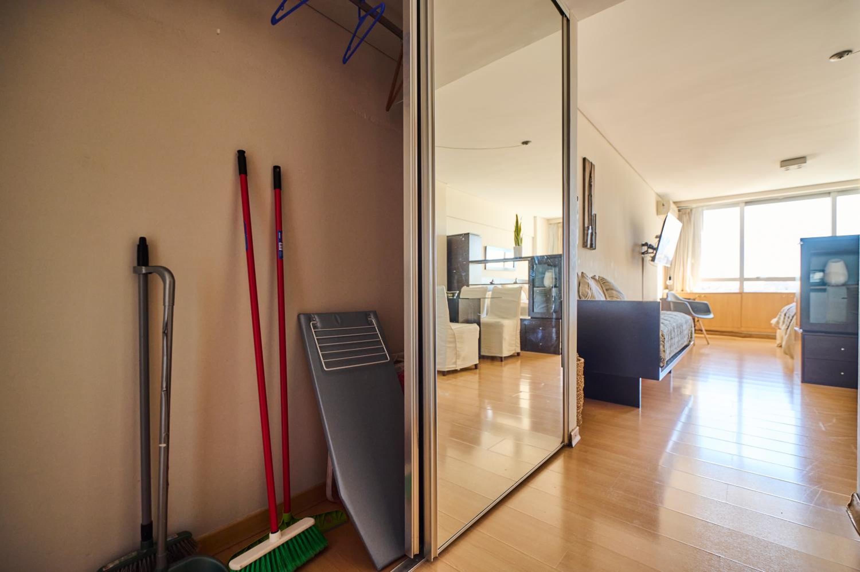 Recoleta: Elegance, Pool and Prime Location