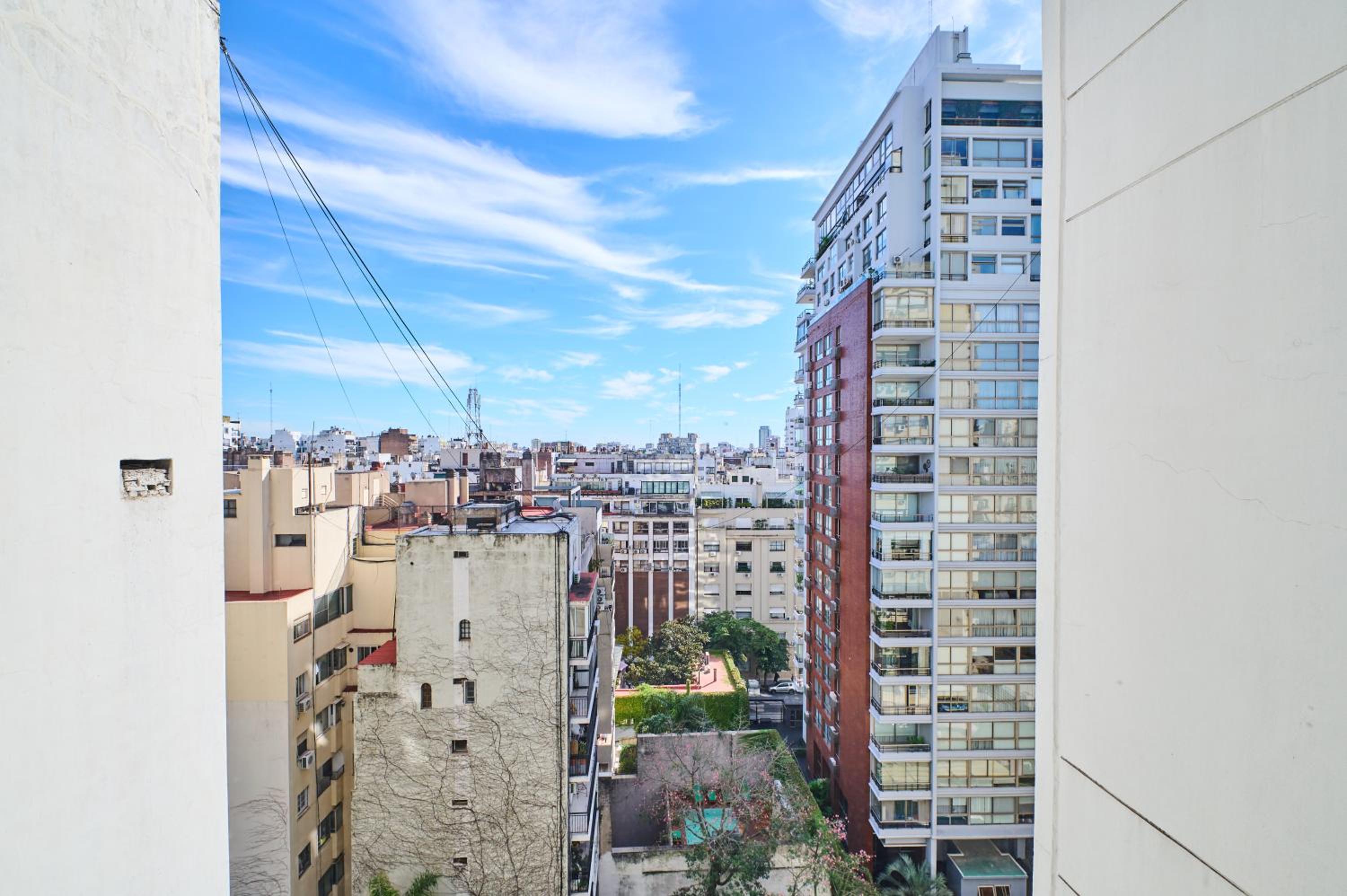 Recoleta: Elegance, Pool and Prime Location