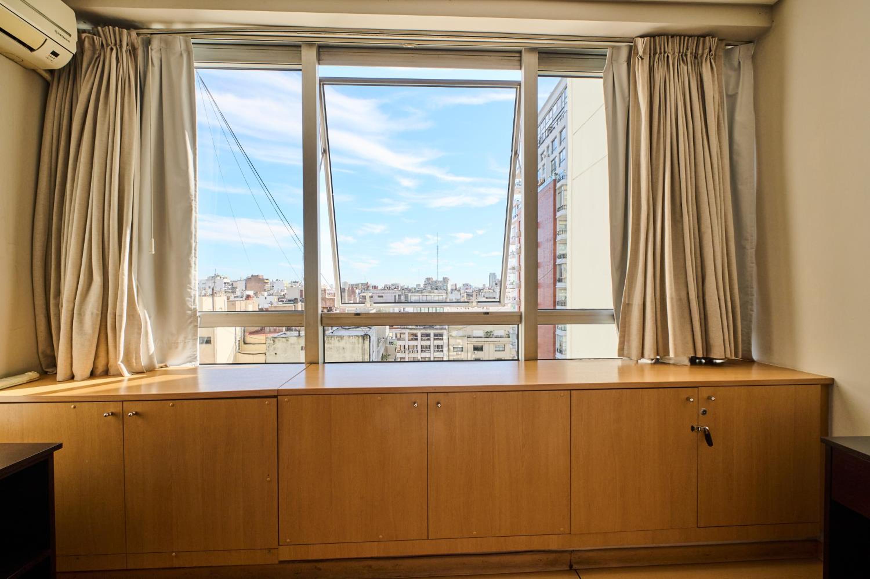 Recoleta: Elegance, Pool and Prime Location