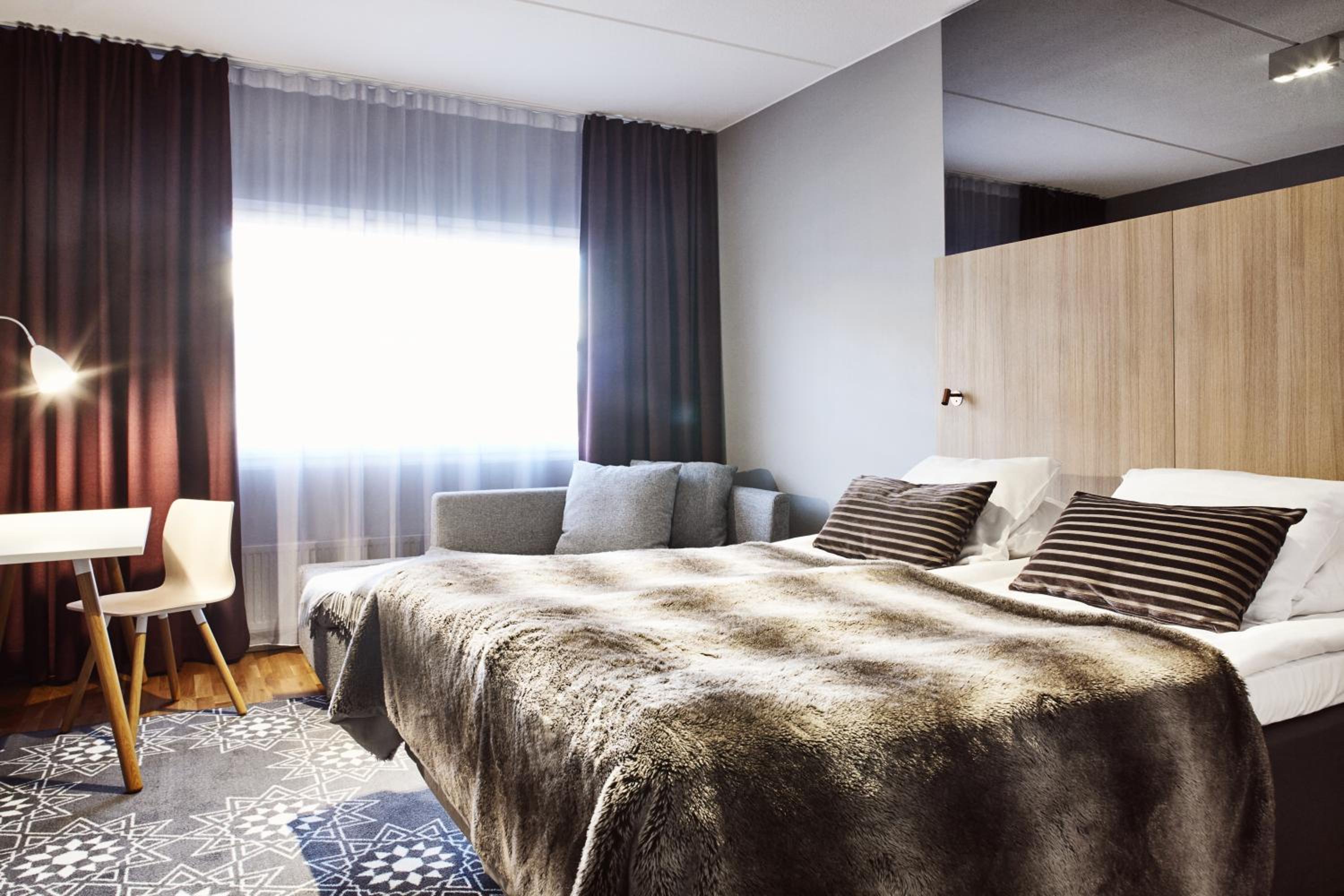 Rovaniemi Vacations - Original Sokos Hotel Vaakuna Rovaniemi - Property Image 2