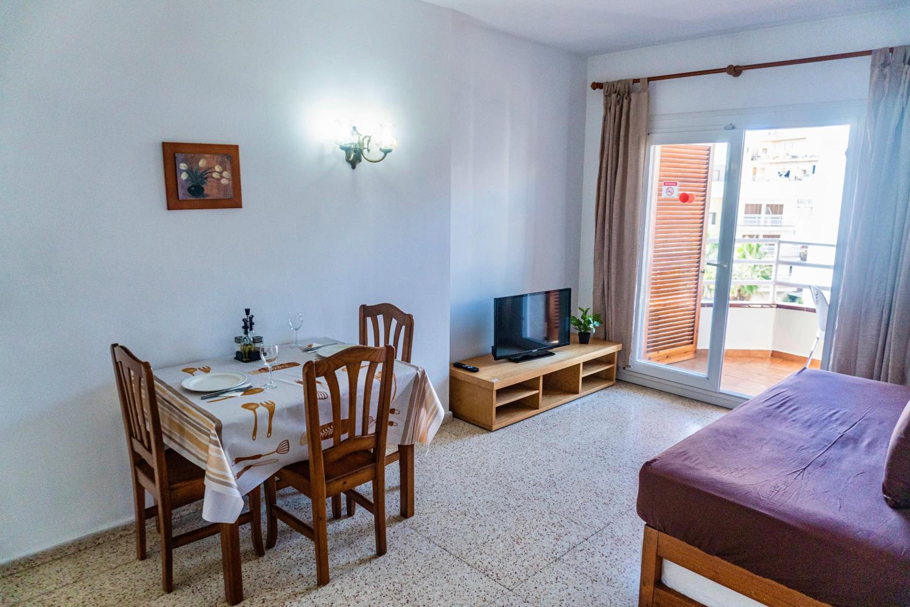Eva Aparthotel