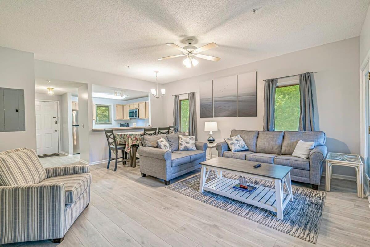 Teal Lake Villas 1523 Golf Villa view 2