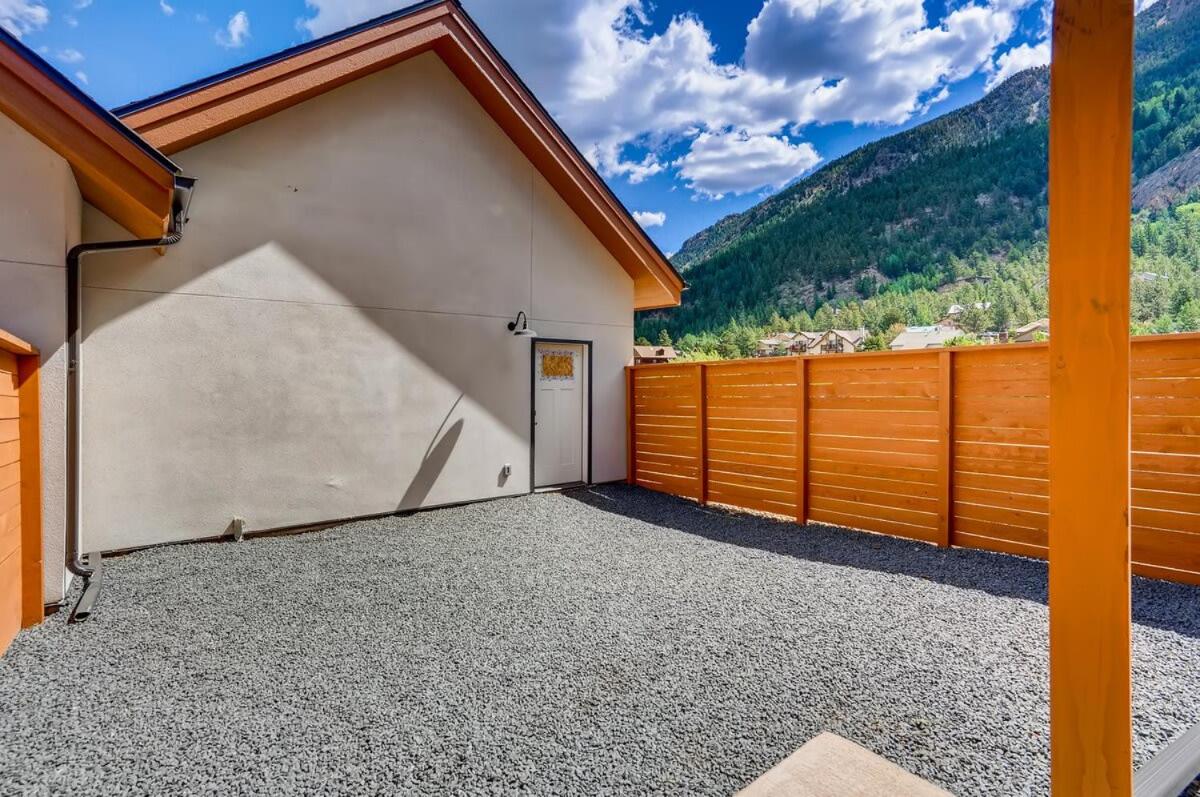Rambler's Retreat Sleeps 8 Lakefront View view 2