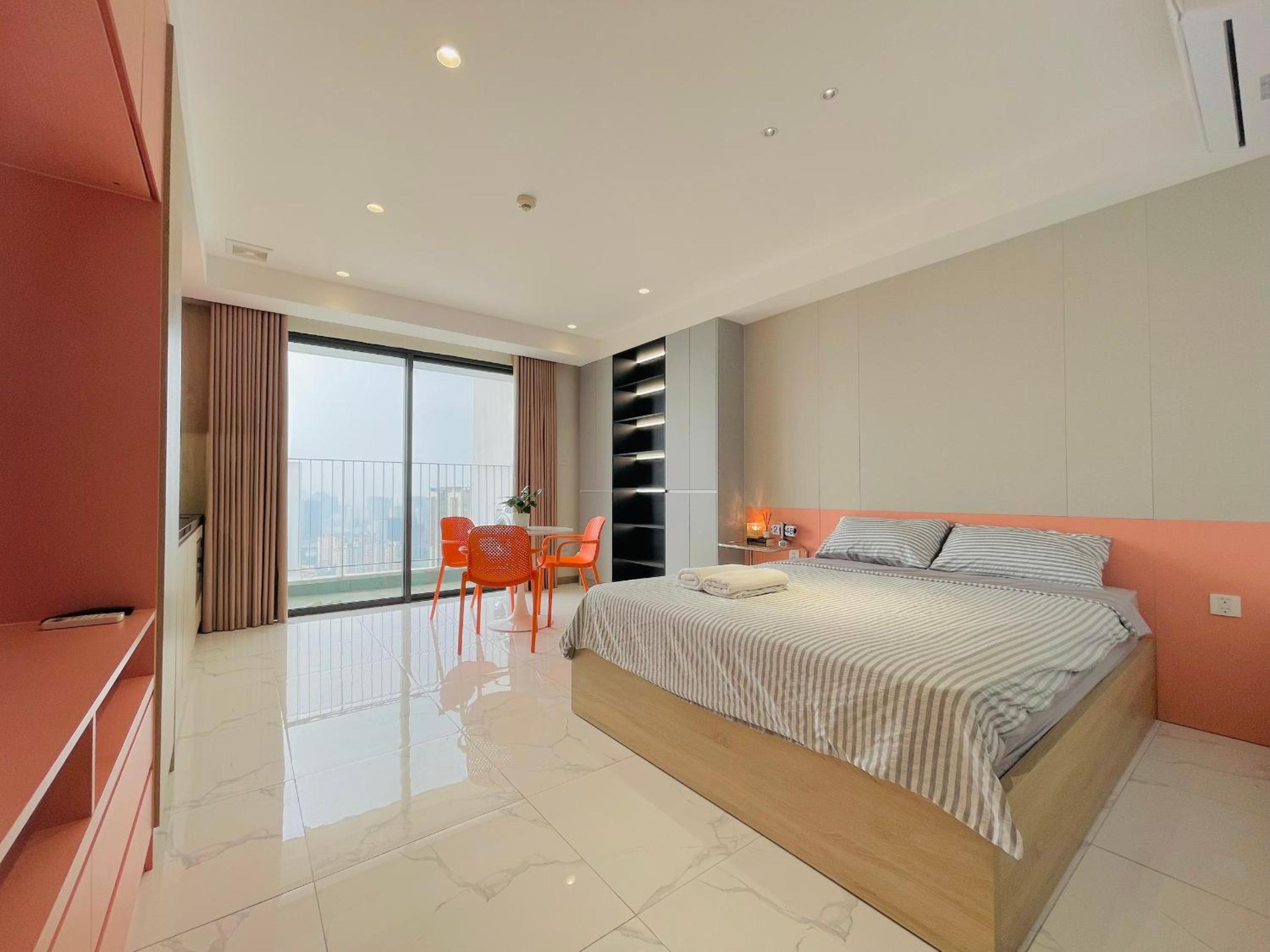 Color Vinhomes Smartcity Apartment