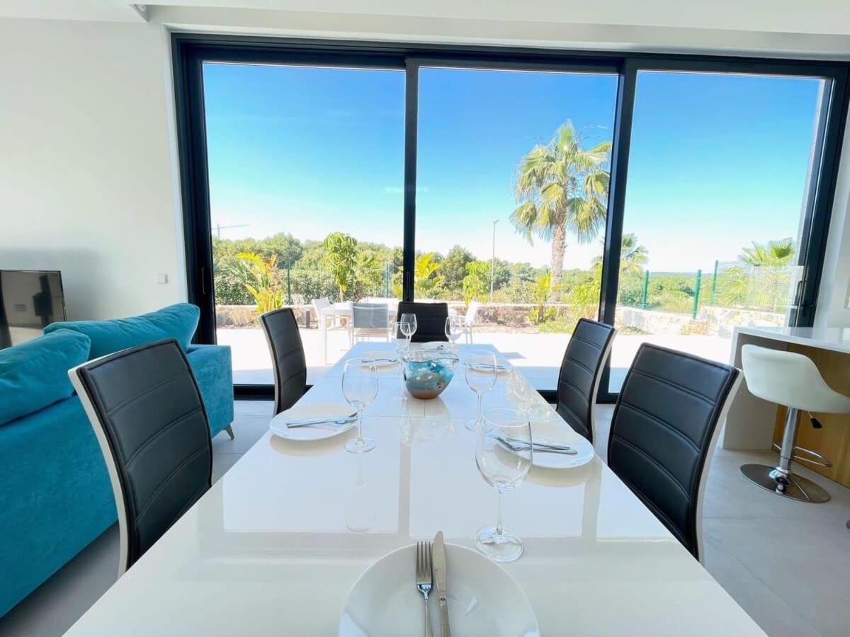 Modern 4 Bed Villa with Pool LC4 view 5