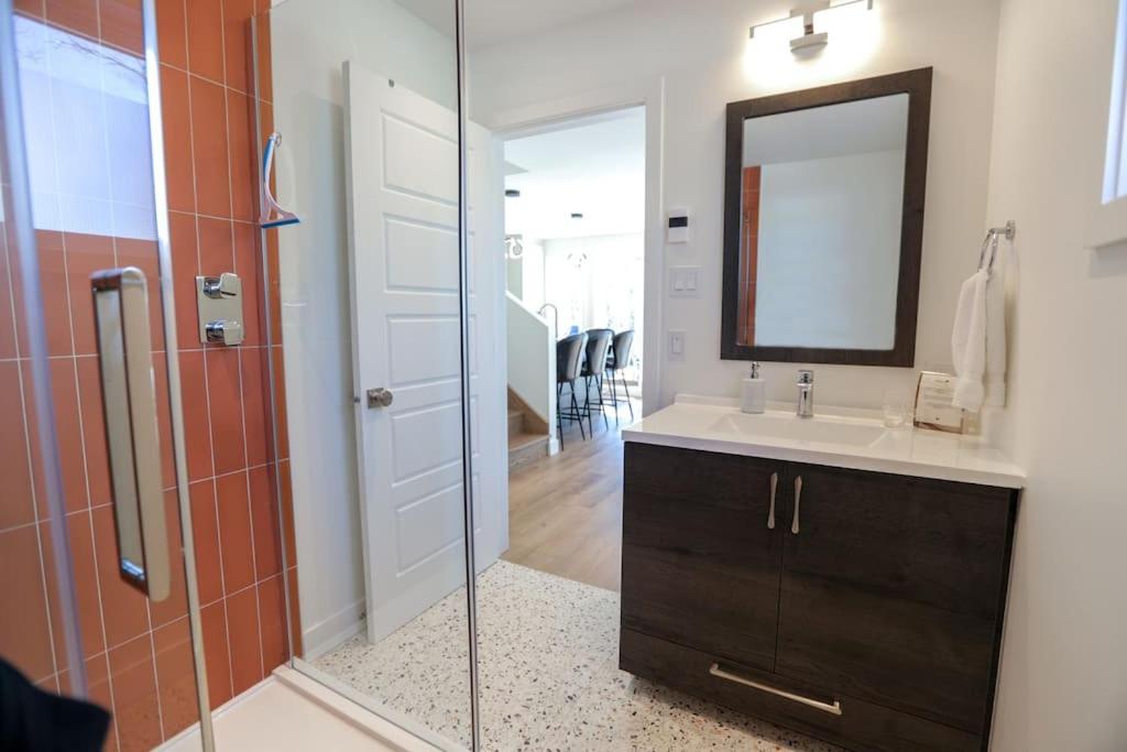 Chalet Élios , Private Hot Tub & Games, Golf & Nature