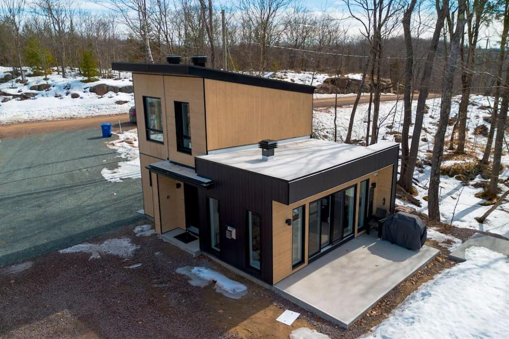 Chalet Élios , Private Hot Tub & Games, Golf & Nature