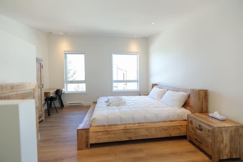 Chalet Élios , Private Hot Tub & Games, Golf & Nature
