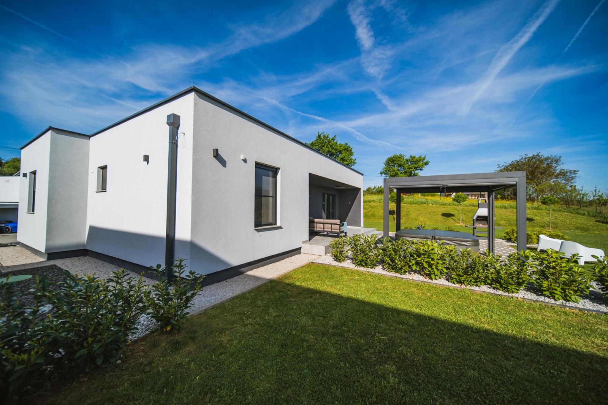 K Relax Place, Varaždinske Toplice, modern home with Sauna, Jacuzzi, WIFI