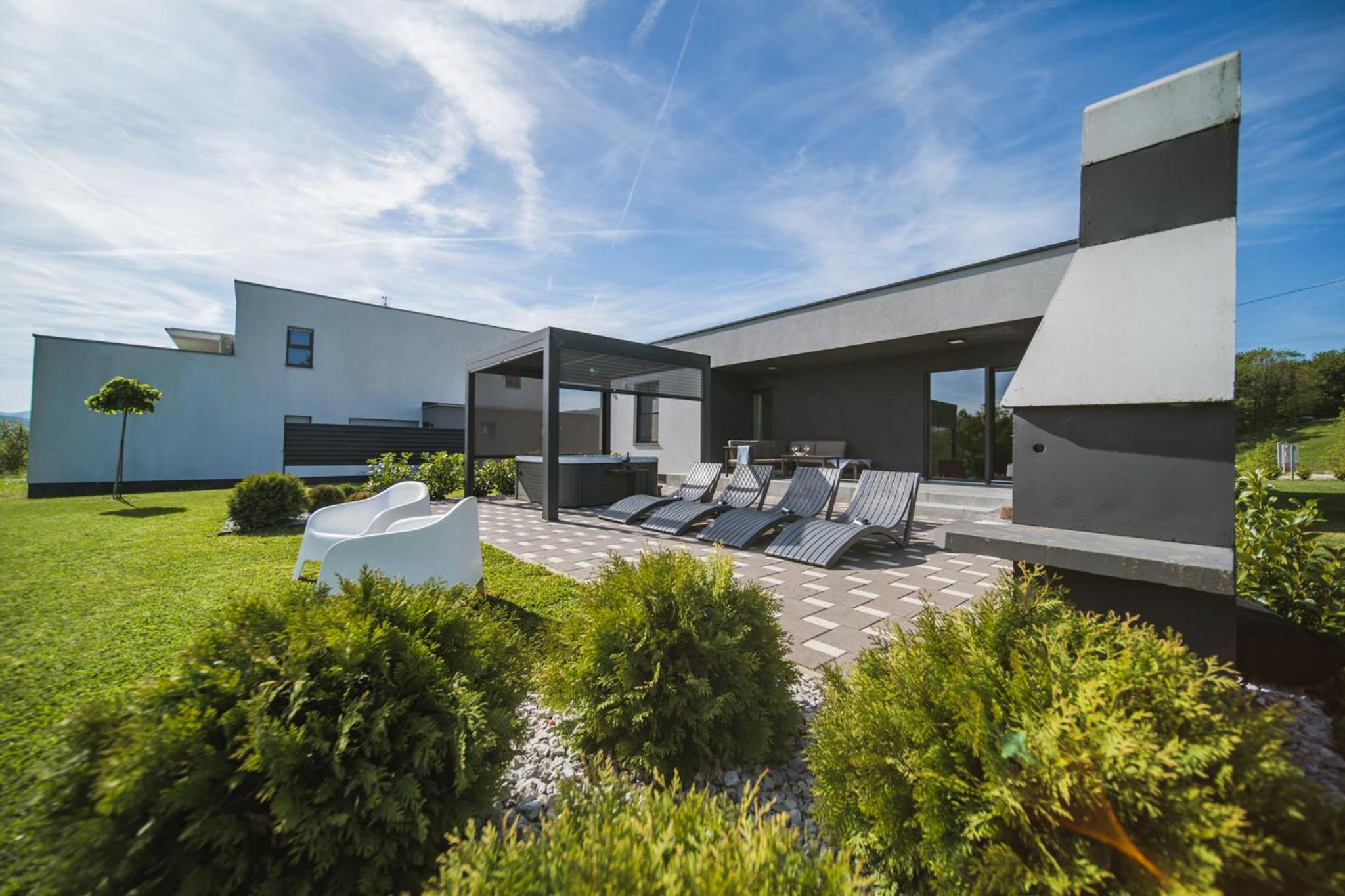 K Relax Place, Varaždinske Toplice, modern home with Sauna, Jacuzzi, WIFI