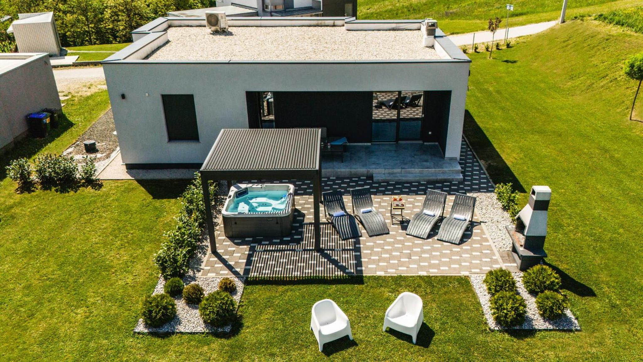 K Relax Place, Varaždinske Toplice, modern home with Sauna, Jacuzzi, WIFI