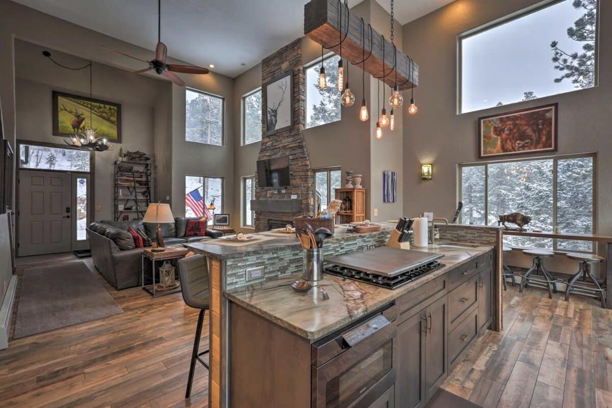Coyote Cottage Retreat Hot Tub Deck Mtn Views