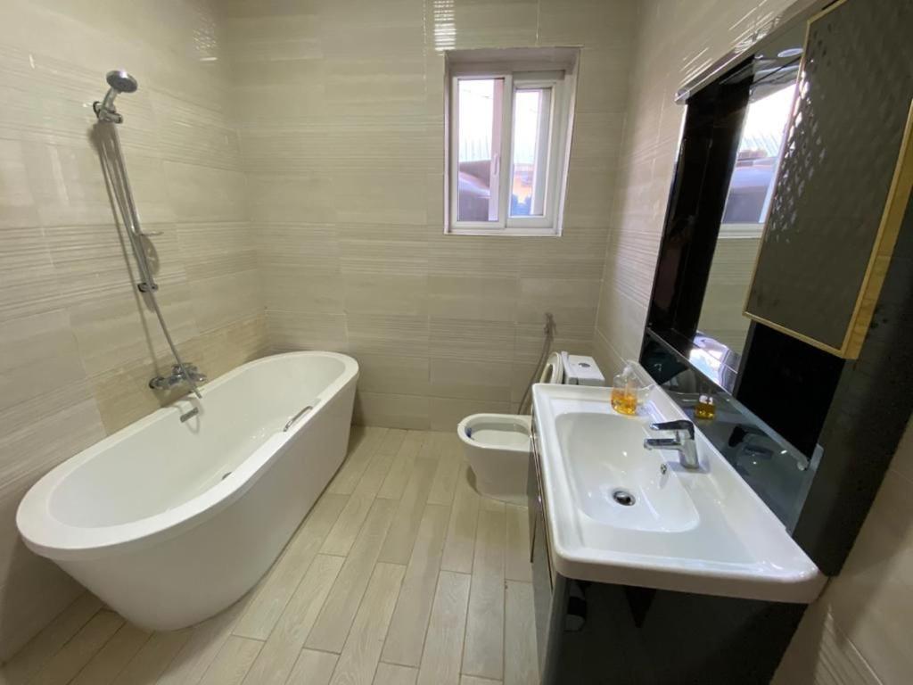 Rebero luxury Apartment HONORE RWANDA view 2