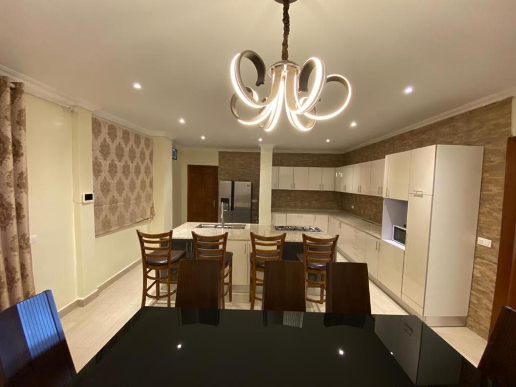 Rebero luxury Apartment HONORE RWANDA view 3