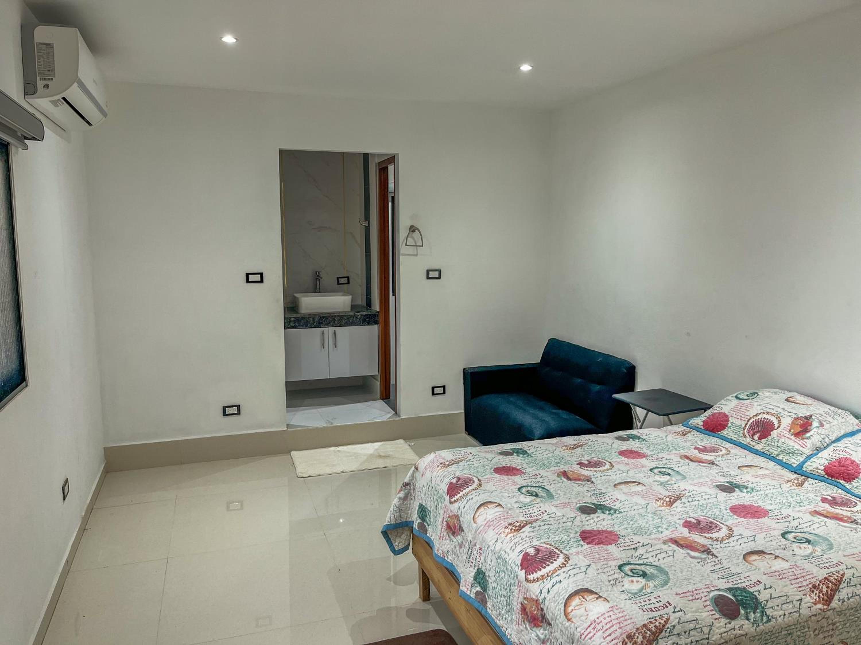 Cómoda casa a la orilla del mar