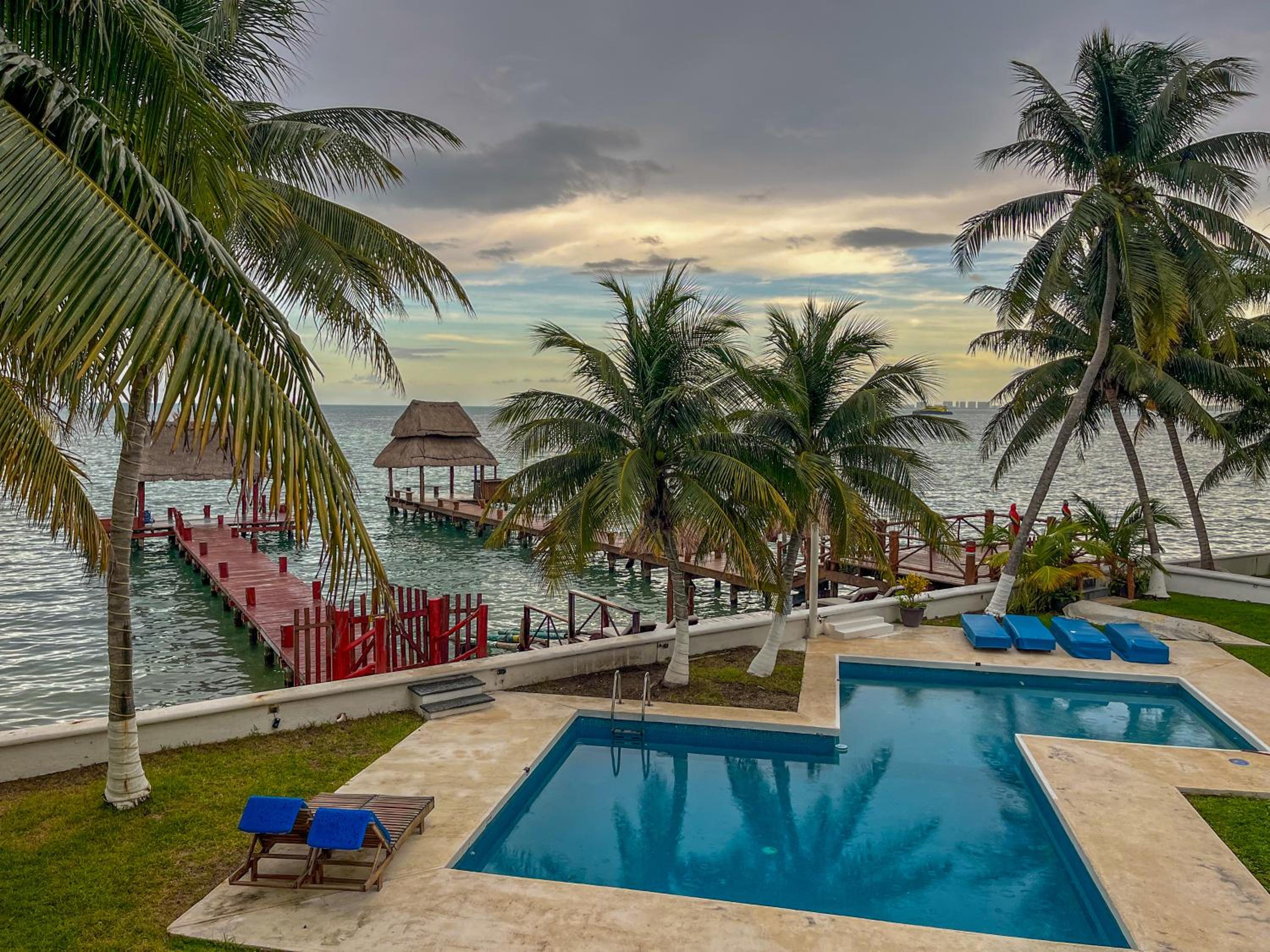 Cómoda casa a la orilla del mar
