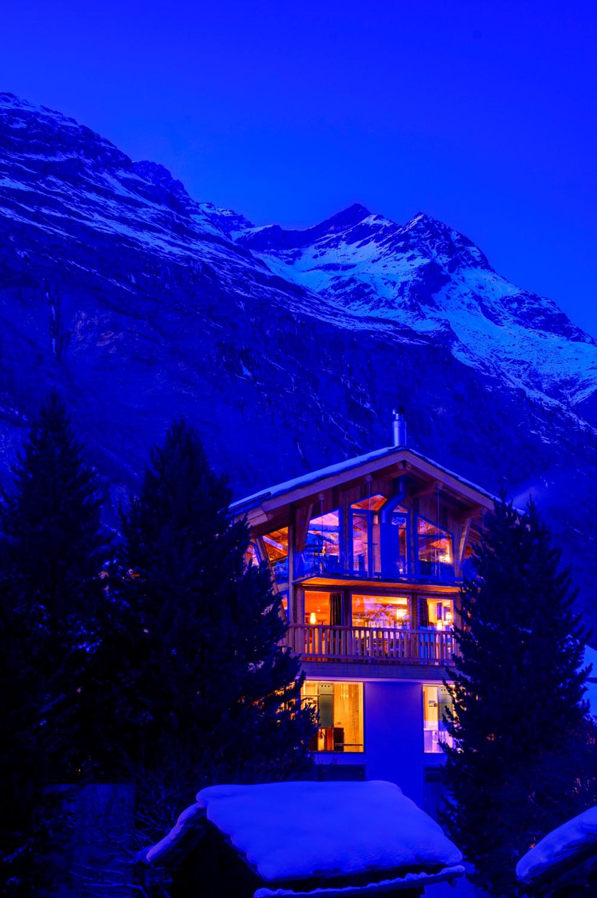 Luxury Chalet by Heinz Julen