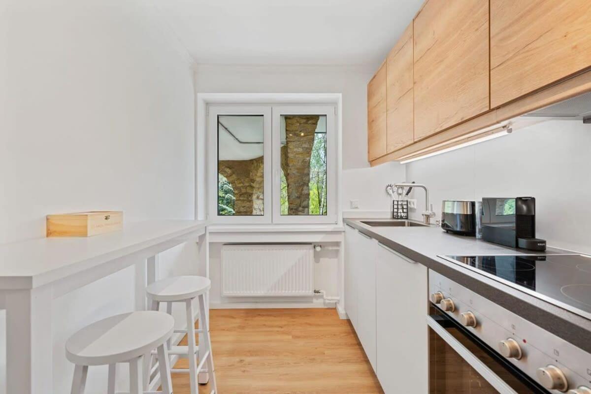 Chic 1BR Near Kirchberg & Luxembourg Centre view 2