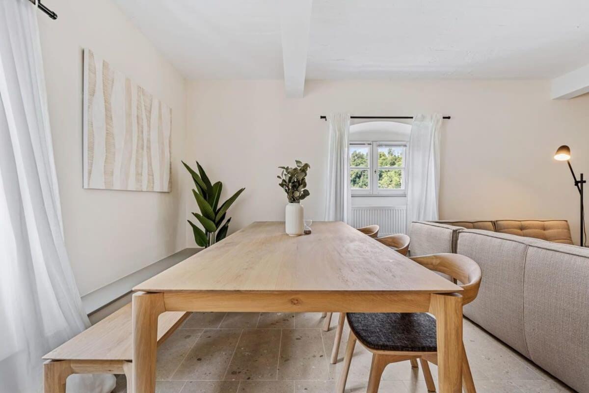 Modern Apartments in Clausen with WiFi, Kitchen & Workspace view 4