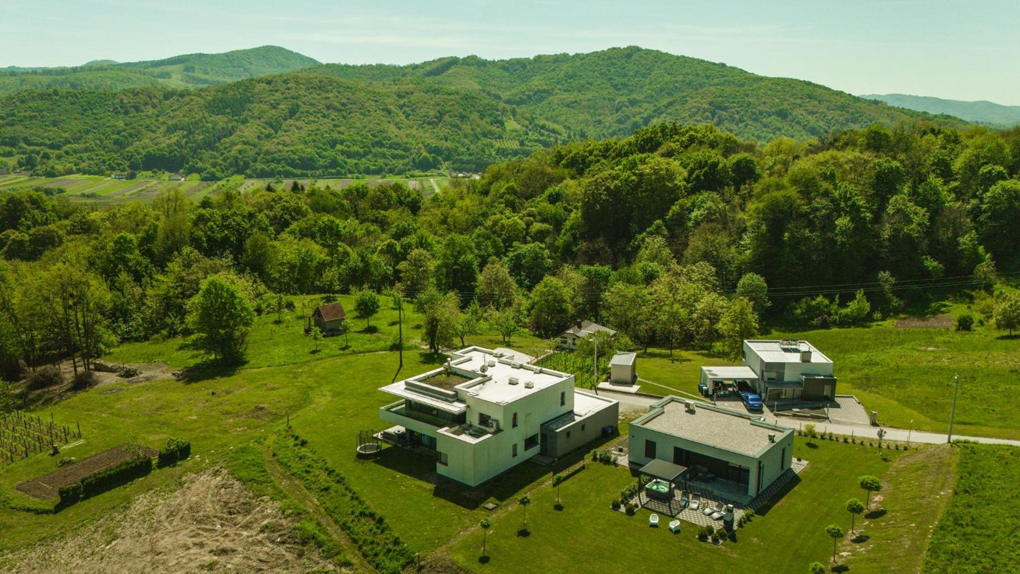 K Relax Place, Varaždinske Toplice, modern home with Sauna, Jacuzzi, WIFI