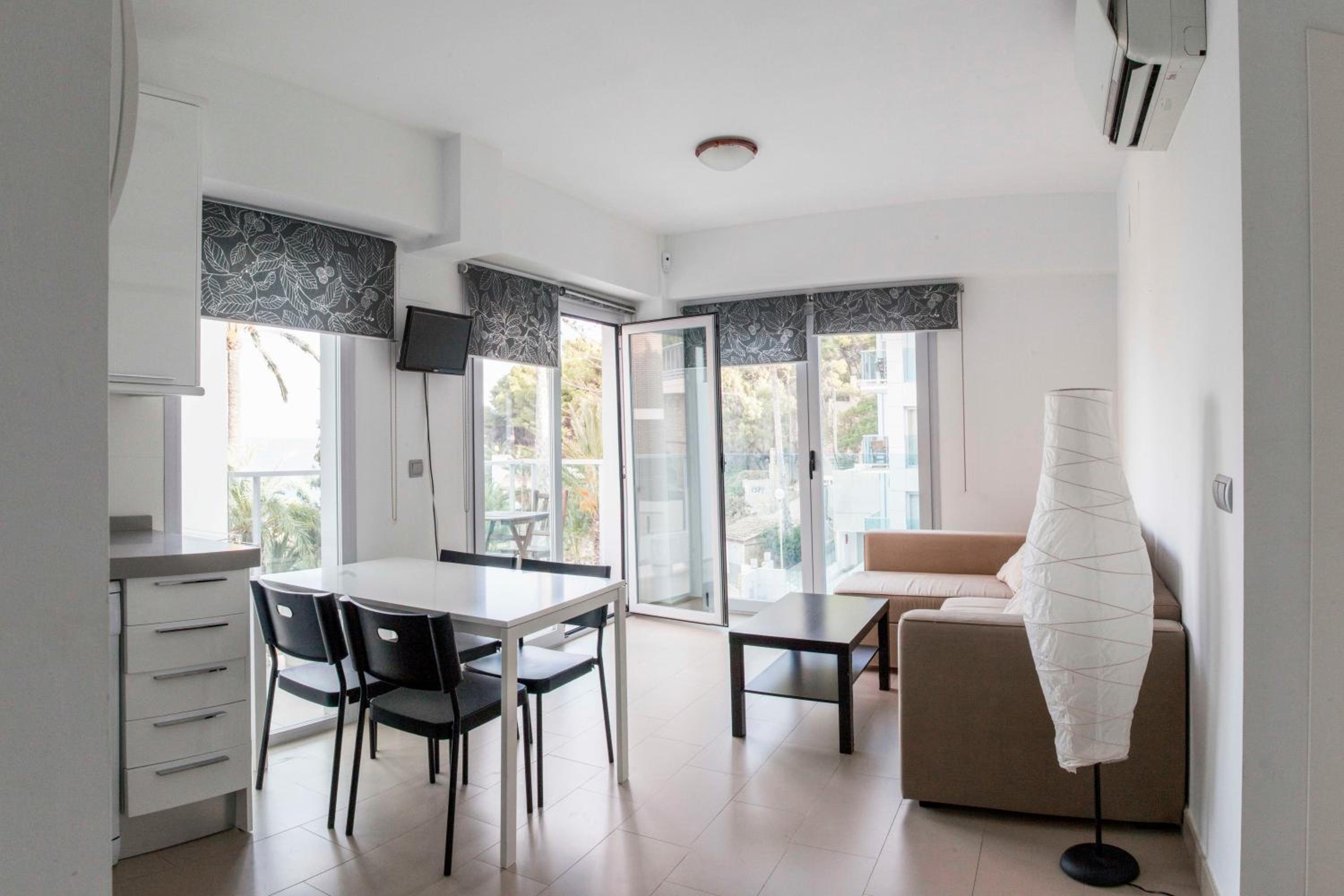 Hotel Mirador La Cala En 1a Linea De Playa Para 4 Personas