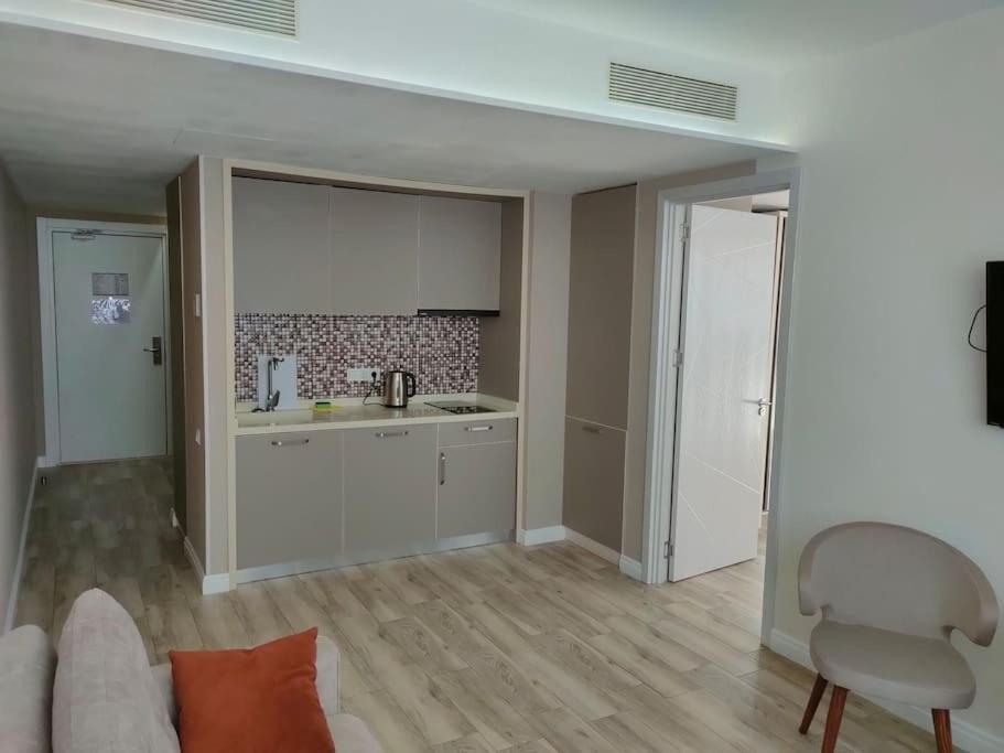 Sun Apartments in Alliance Palace M view 4