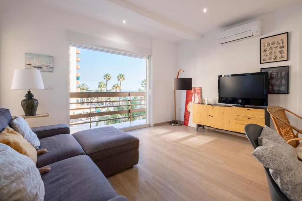 Apartamento frente al mar, luminoso y amplio. photo 2