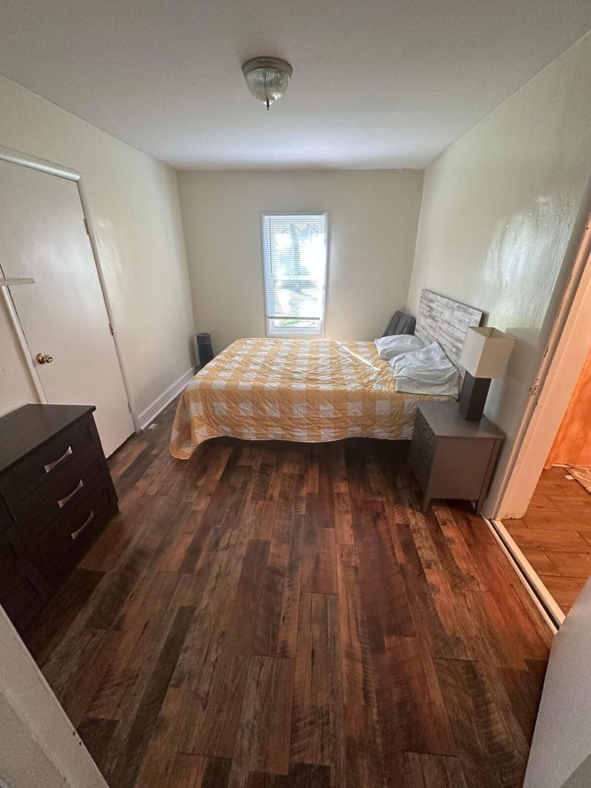 Charming 3-Bed, 1,5 Bath Home - Entire Space Just for You! view 5