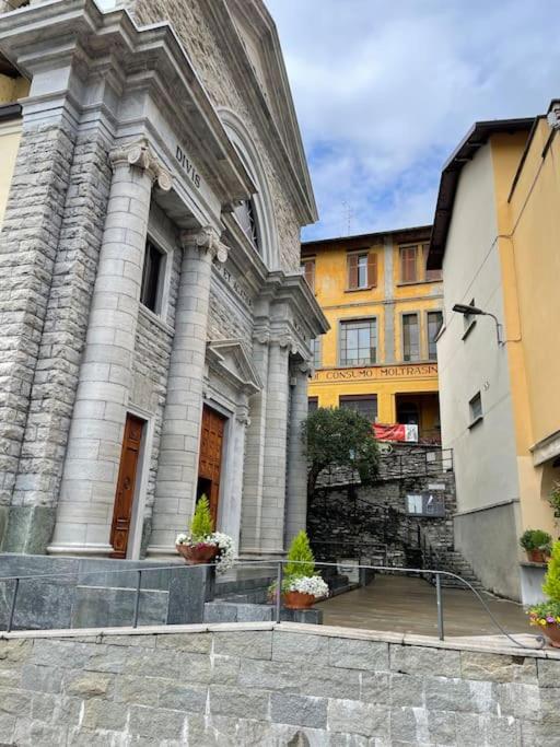 Casa Curiè 17 in borgo storico view 2