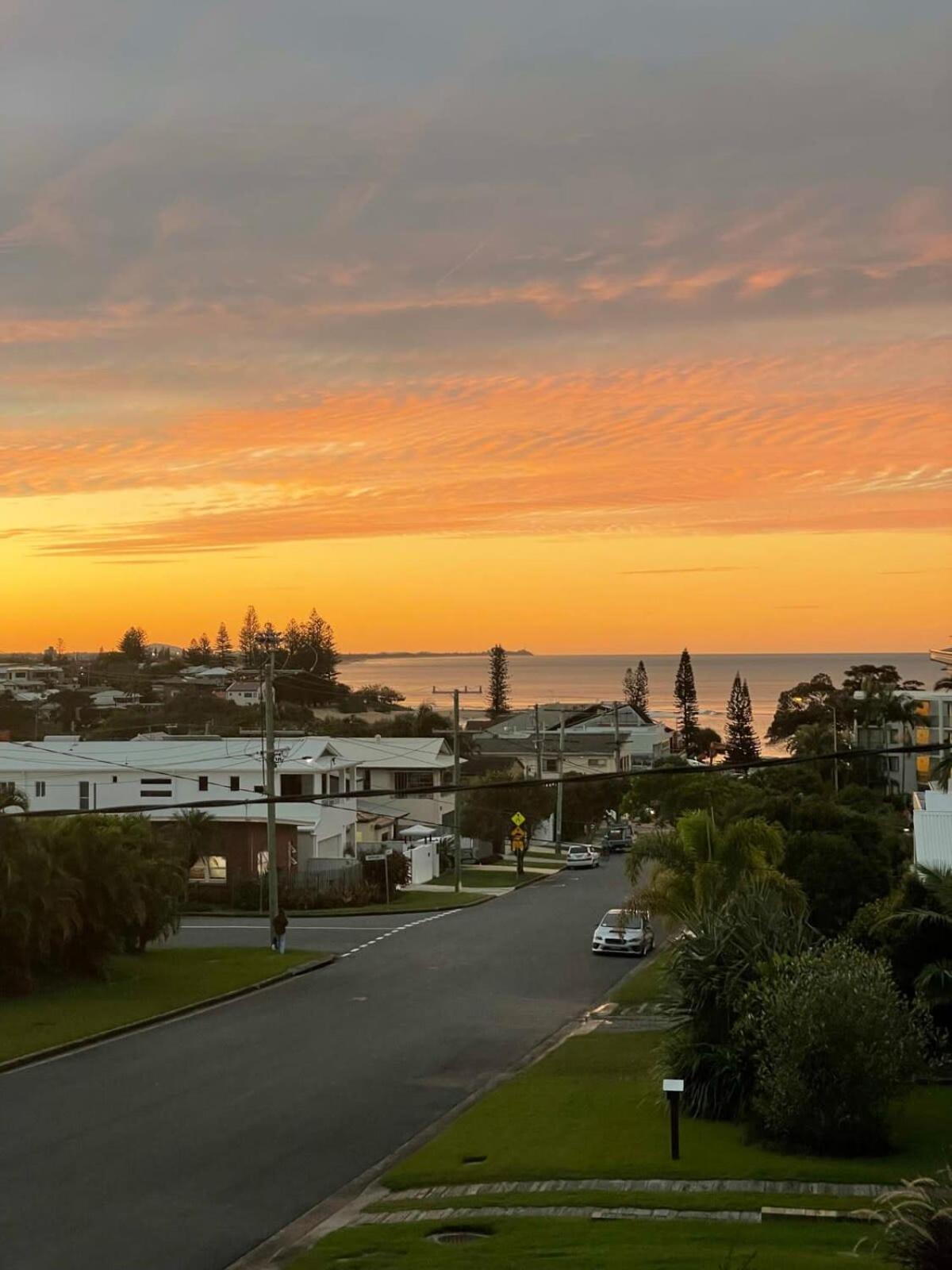 Moffat Beach Retreat, Pet-friendly & Ocean Views