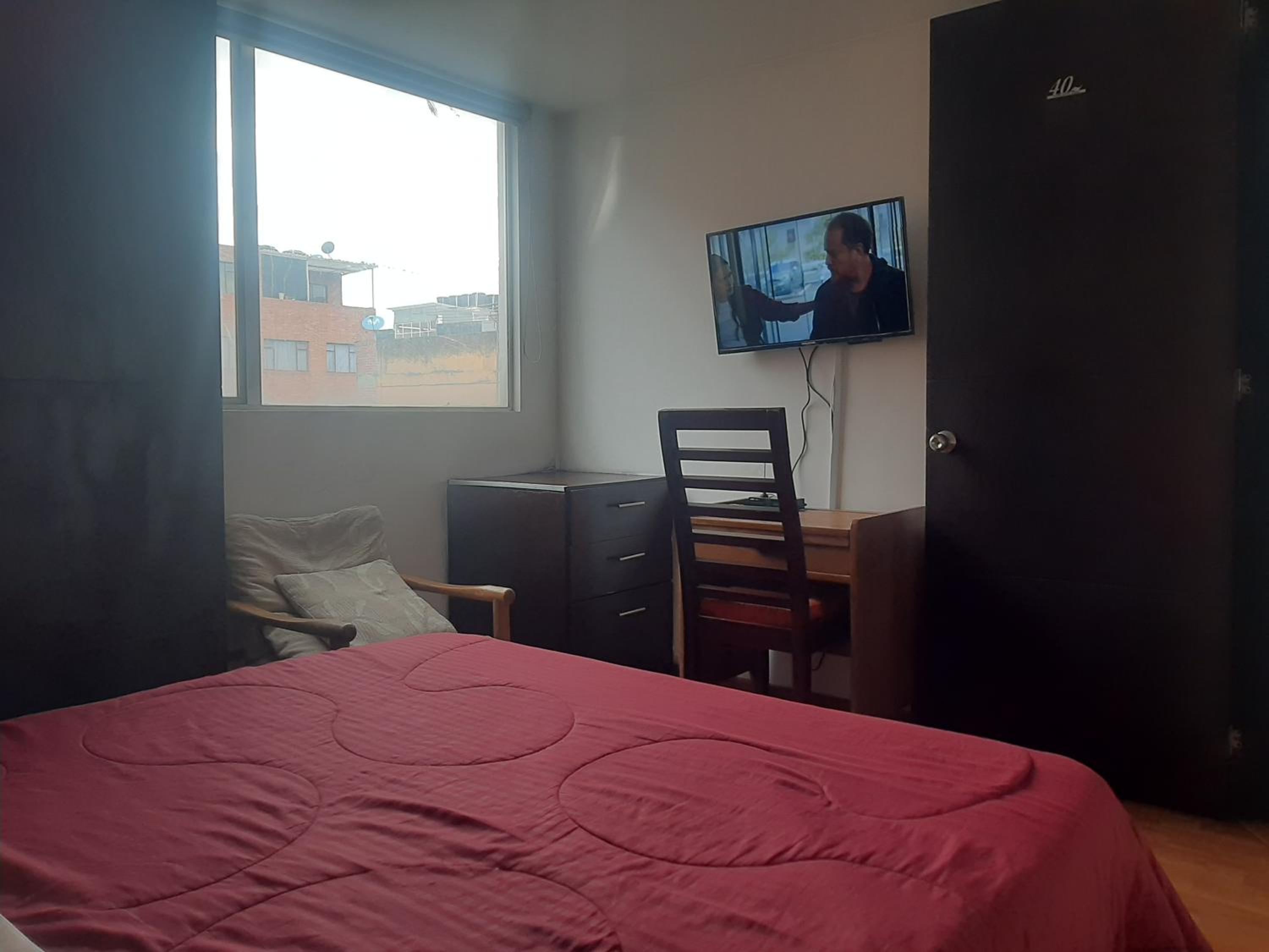 SECTOR DE CORFERIAS , APARTAESTUDIOS Y HABITACIONES A 5 CUADRAS, EMBAJADA AMERICANA 10 CUADRAS, CERCA AL CAN , G 12 , UNIVERSIDAD NACIONAL , AEROPUERTO a 2