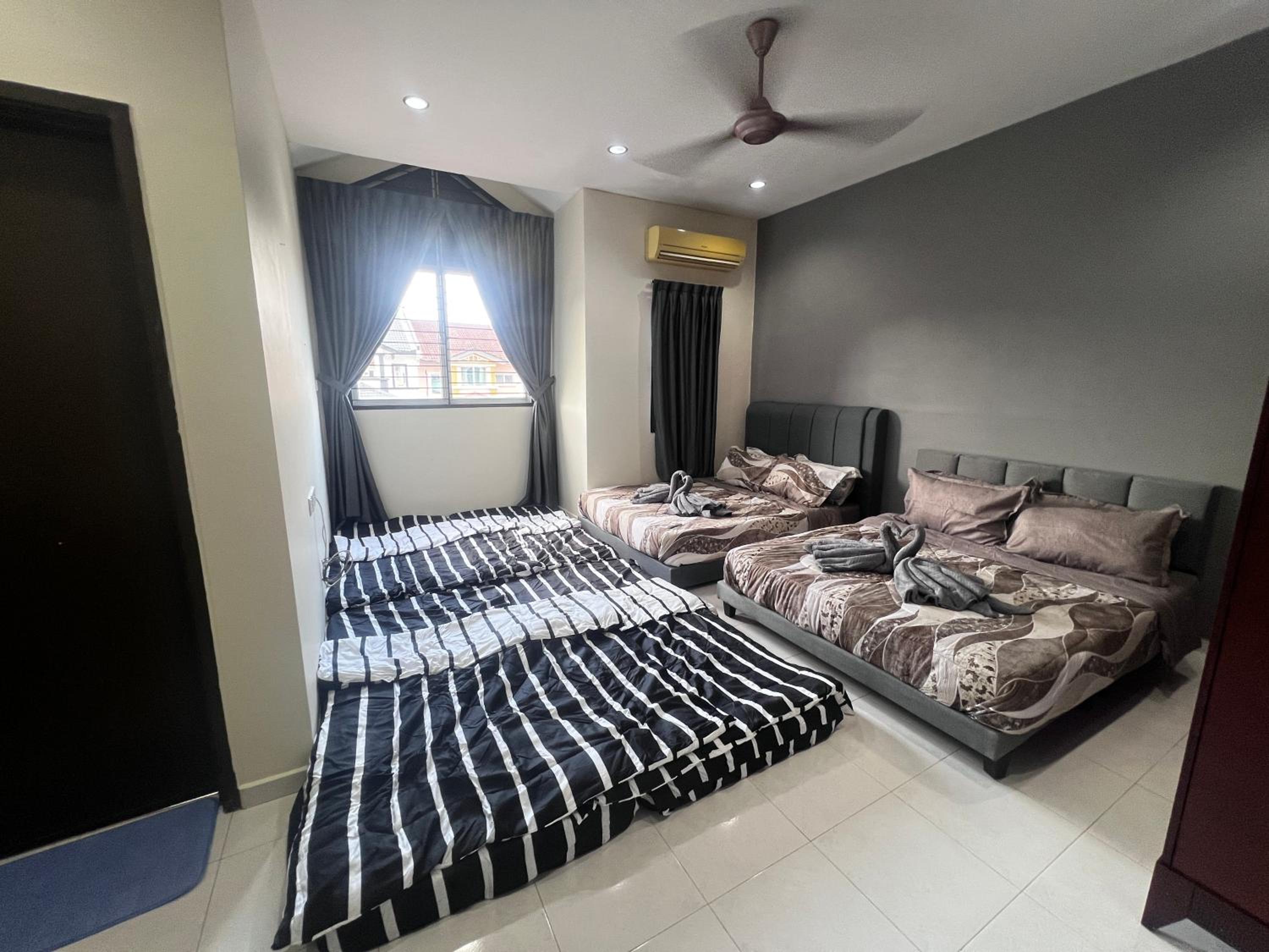 Little Theatre Home Setia Indah Austin