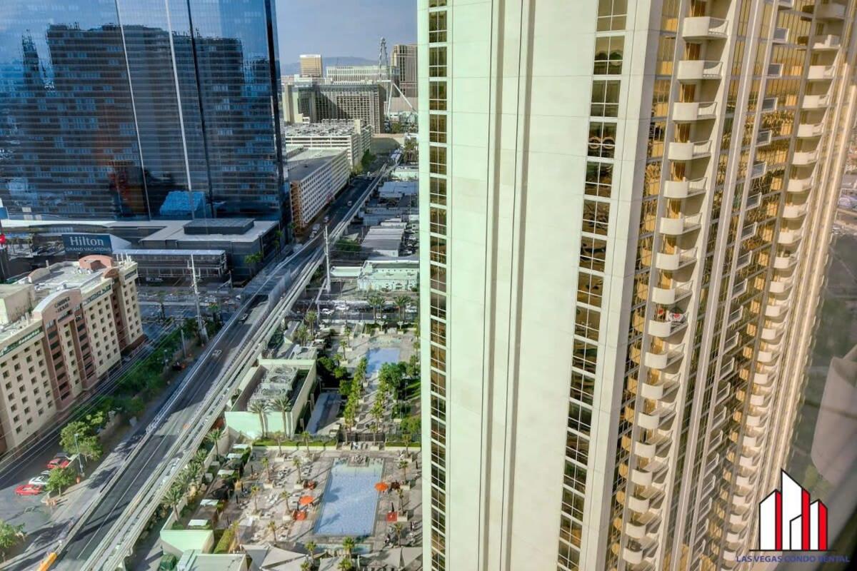 MGM Signature-25-609 Strip View Jacuzzi Studio view 2