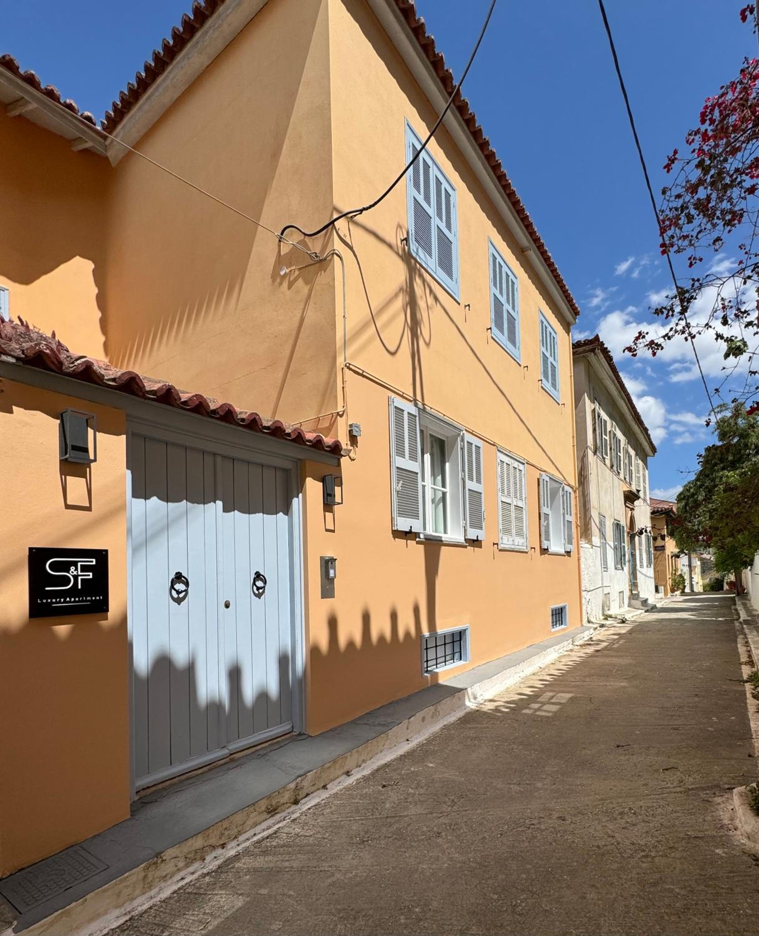 S&F Luxury Apartment photo 4